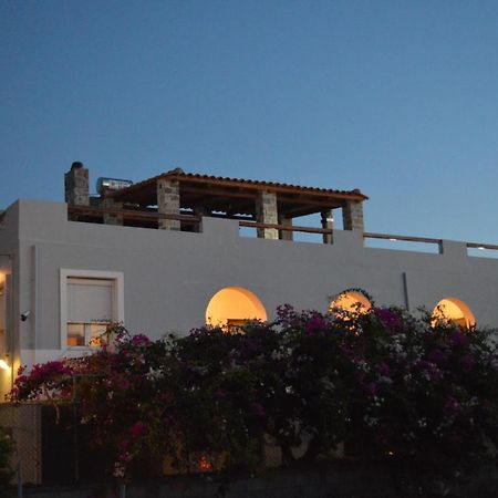 United Blue Resorts - White Sand Karteros Buitenkant foto