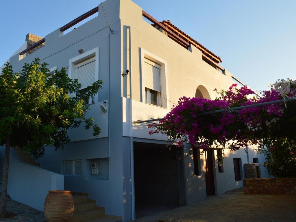 United Blue Resorts - White Sand Karteros Buitenkant foto