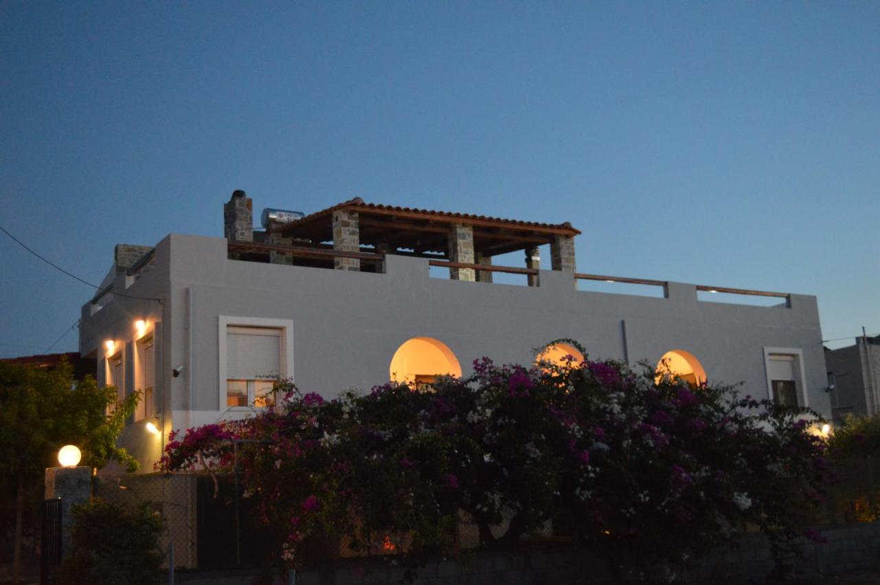 United Blue Resorts - White Sand Karteros Buitenkant foto