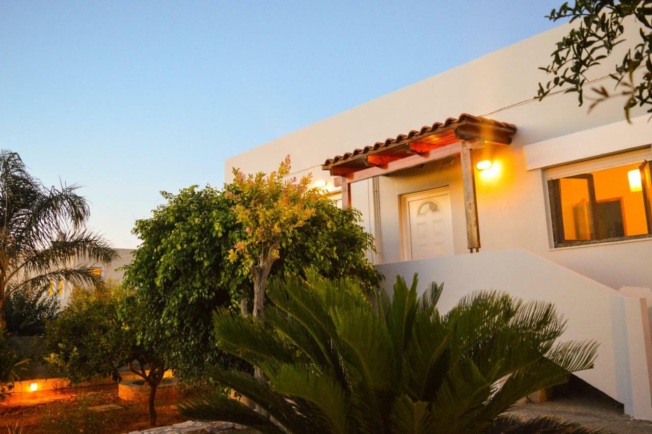 United Blue Resorts - White Sand Karteros Buitenkant foto